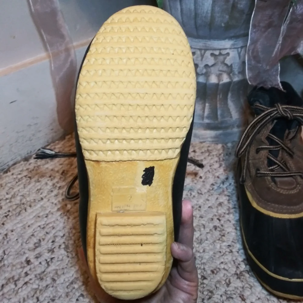3/$18 Explorers Kid's Suede & Rubber  Duck Boots